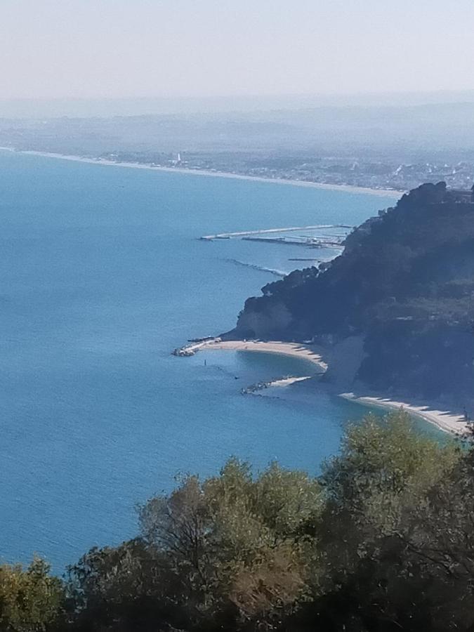 Affittacamere Le Tre Sorelle Sirolo Kültér fotó